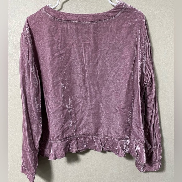 J Jill Crushed Velvet blouse/top, Dusty Pink, Size M Petite - Picture 3 of 7